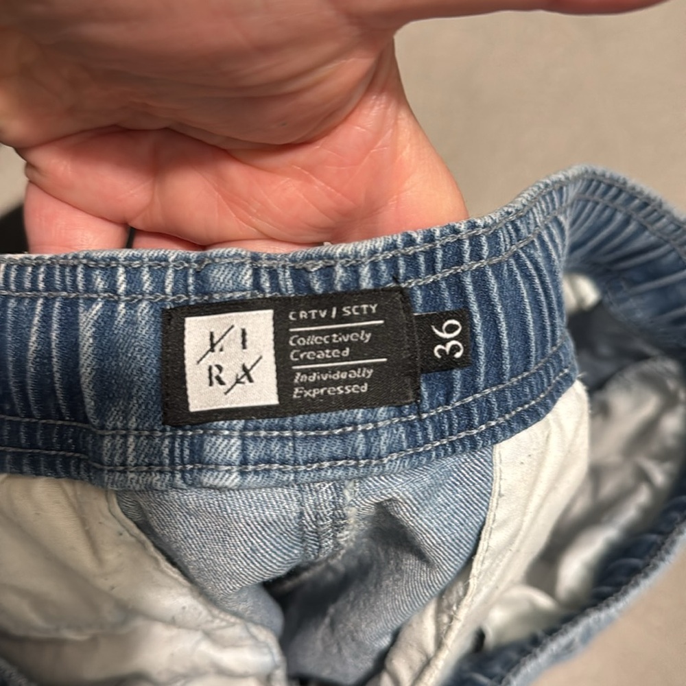 Jogger style jeans - Picture 6 of 7